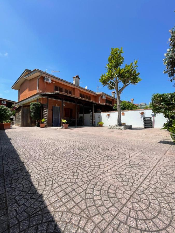 Villa Marina Torvaianica Buitenkant foto